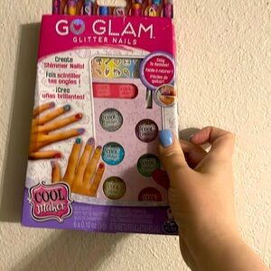 Go Glam nail kit